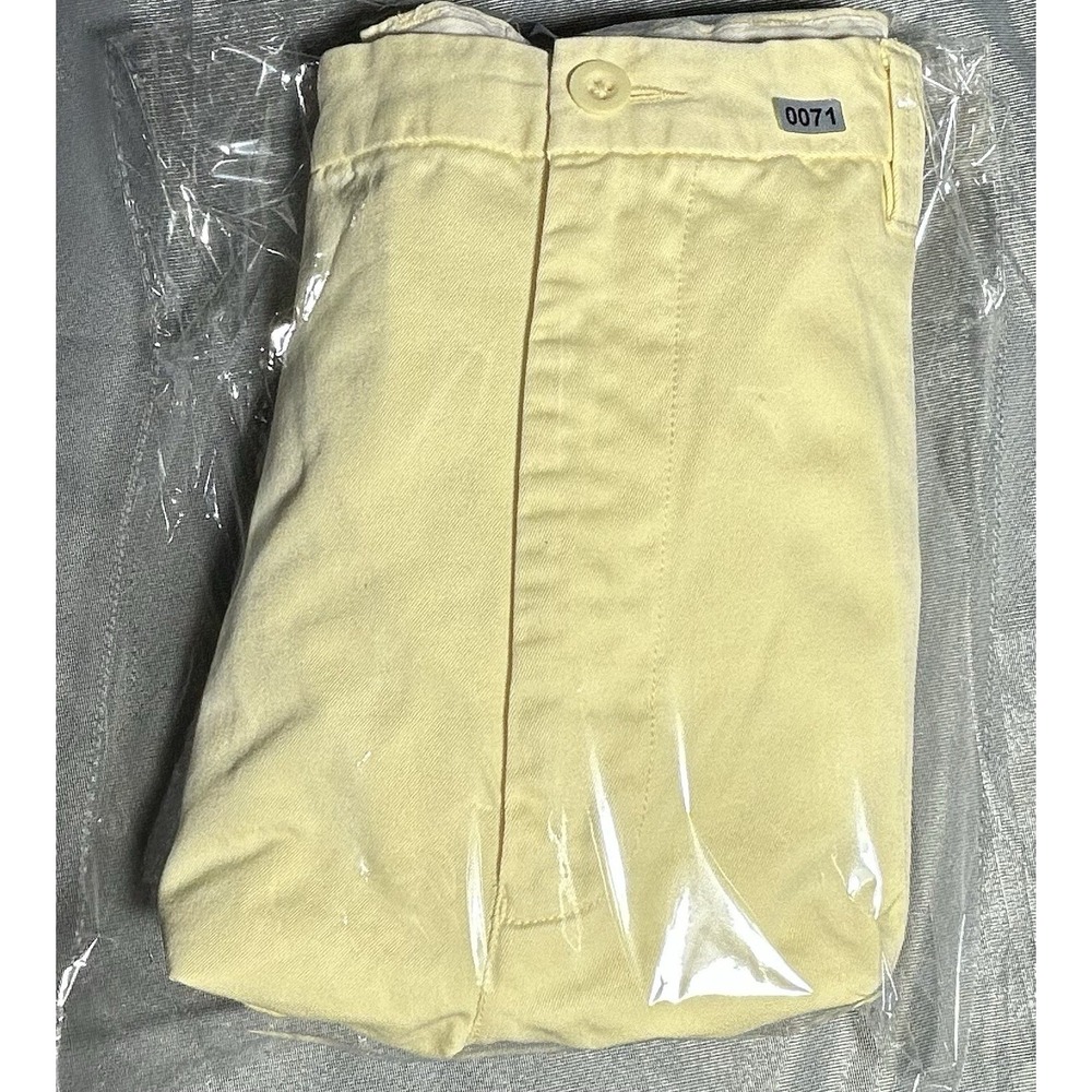 GAP Clean Cut Yellow Shorts Vintage Size 36 - Picture 10 of 11